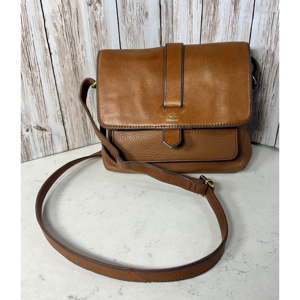 Fossil Women's Kinley Small Crossbody Purse Handbag for Women ZB7878200 KH